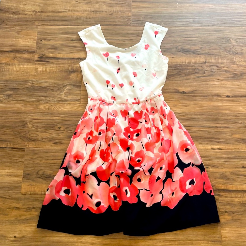 NWT Ricki’s floral dress size small